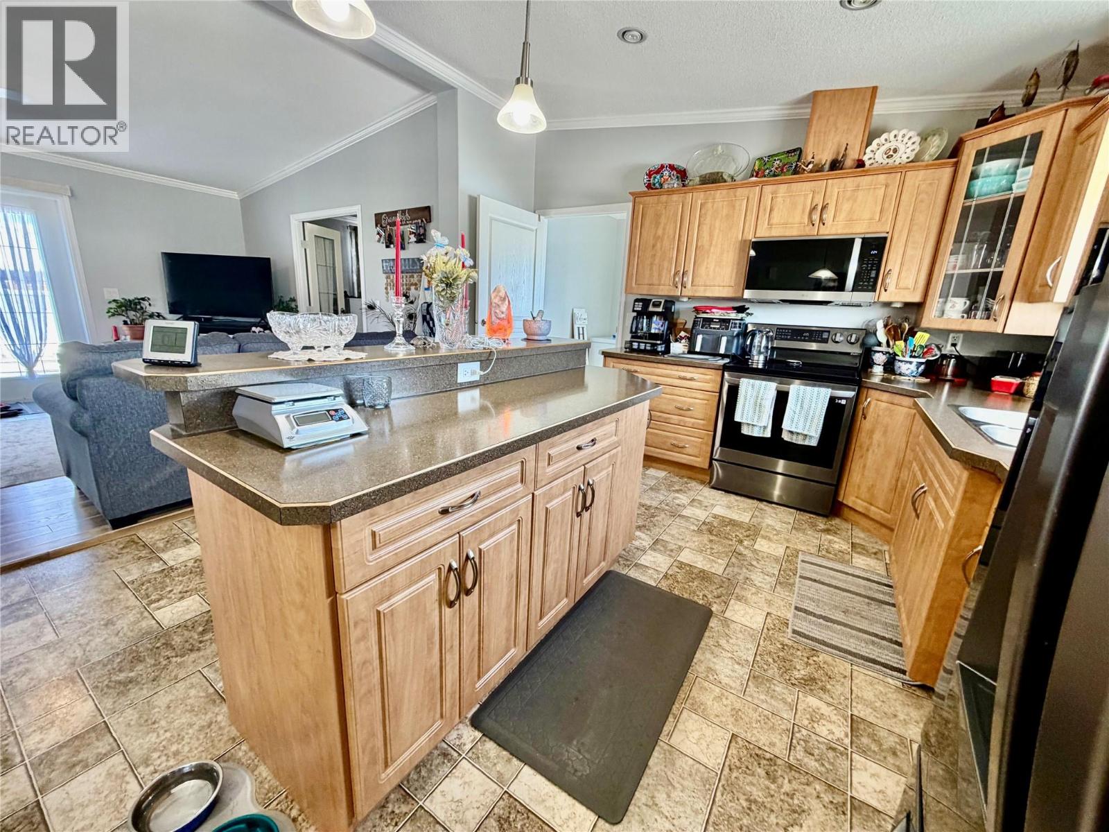 720 105 Avenue, Dawson Creek, British Columbia  V1G 2K6 - Photo 6 - 10381032