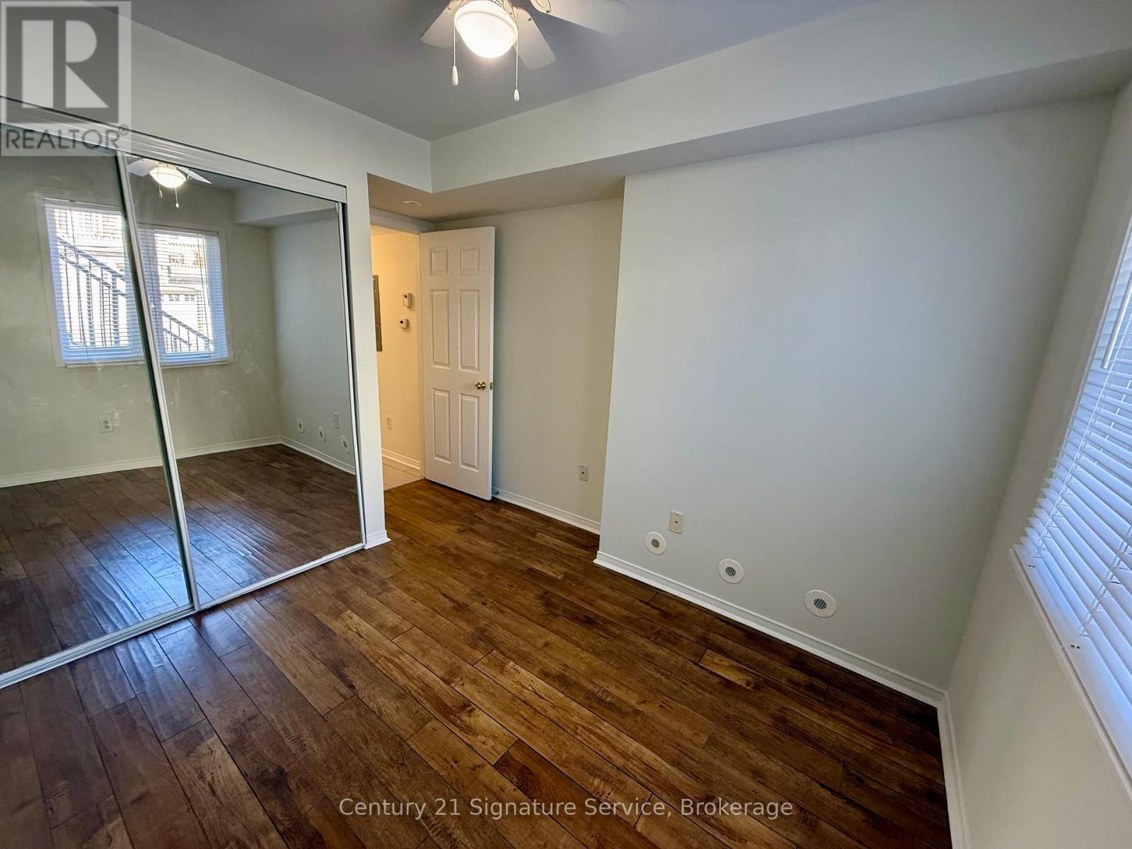 302 - 4975 Southampton Drive, Mississauga, Ontario  L5M 8E5 - Photo 10 - W12931974