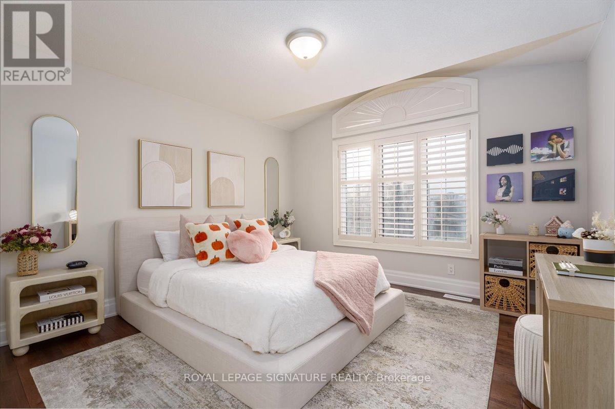 1268 Kestell Boulevard, Oakville, Ontario  L6H 0B3 - Photo 15 - W12931986