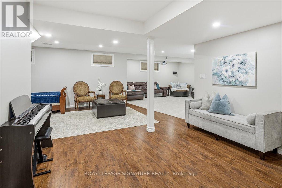 1268 Kestell Boulevard, Oakville, Ontario  L6H 0B3 - Photo 24 - W12931986