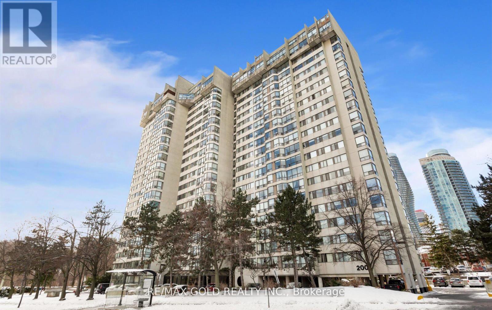 204 - 200 Robert Speck Parkway, Mississauga, Ontario L4Z 1S3 - Photo 2 - W12931990