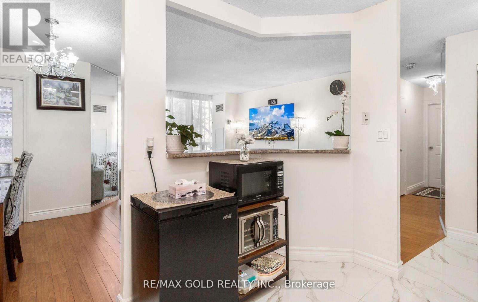 204 - 200 Robert Speck Parkway, Mississauga, Ontario L4Z 1S3 - Photo 28 - W12931990