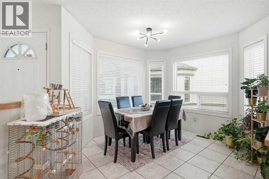 507 Citadel Heights NW, Calgary, Alberta  T3G 4A1 - Photo 6 - A2284458