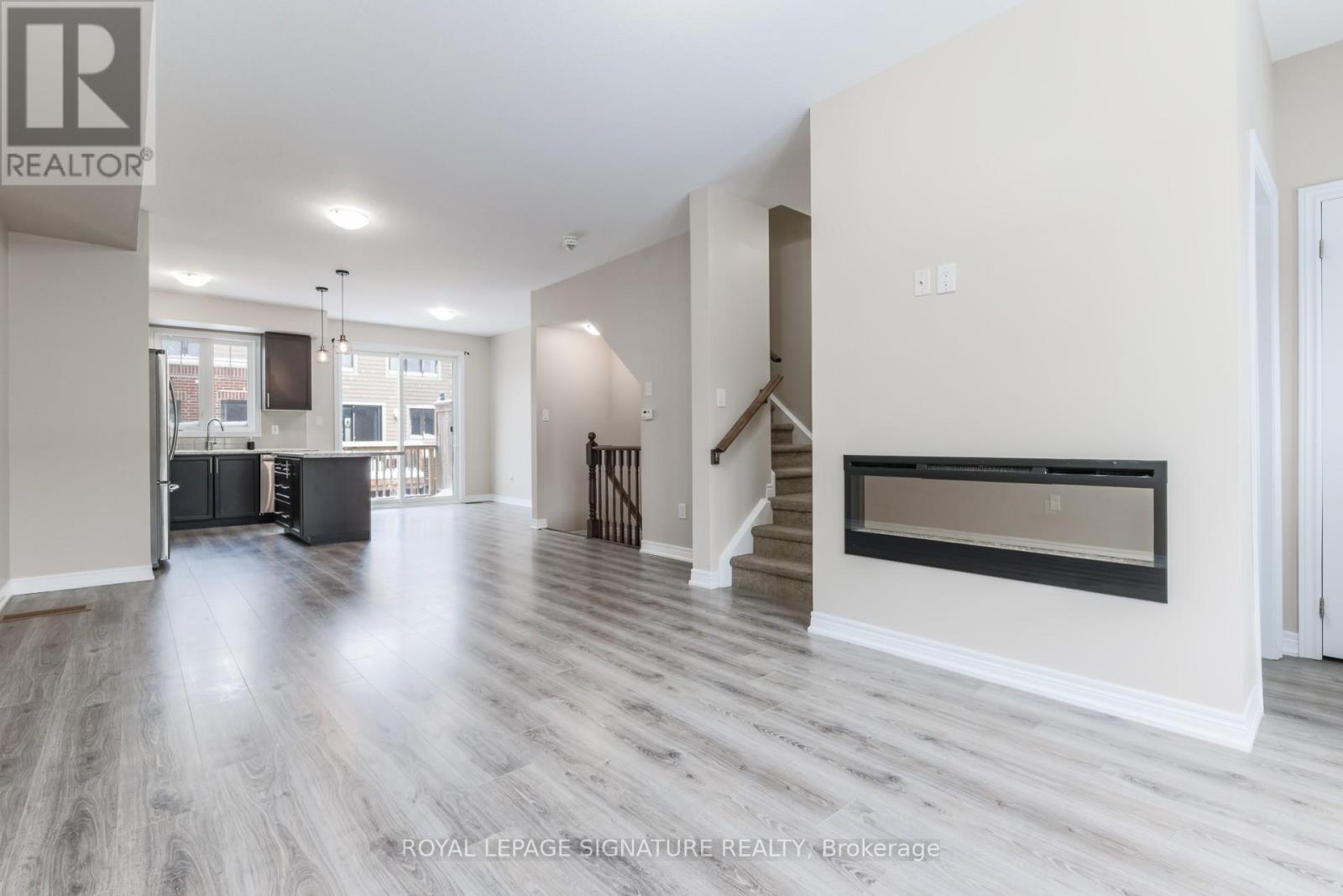 68 Esplanade Lane, Grimsby, Ontario  L3M 0H2 - Photo 14 - X12931960