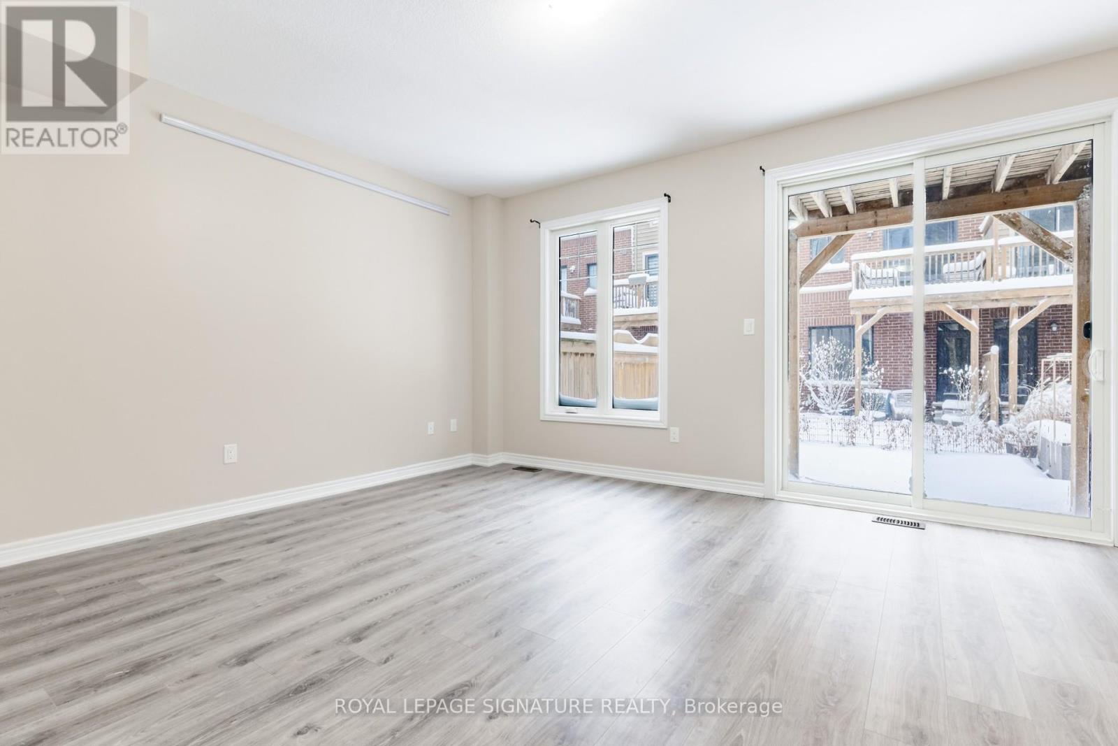 68 Esplanade Lane, Grimsby, Ontario  L3M 0H2 - Photo 7 - X12931960