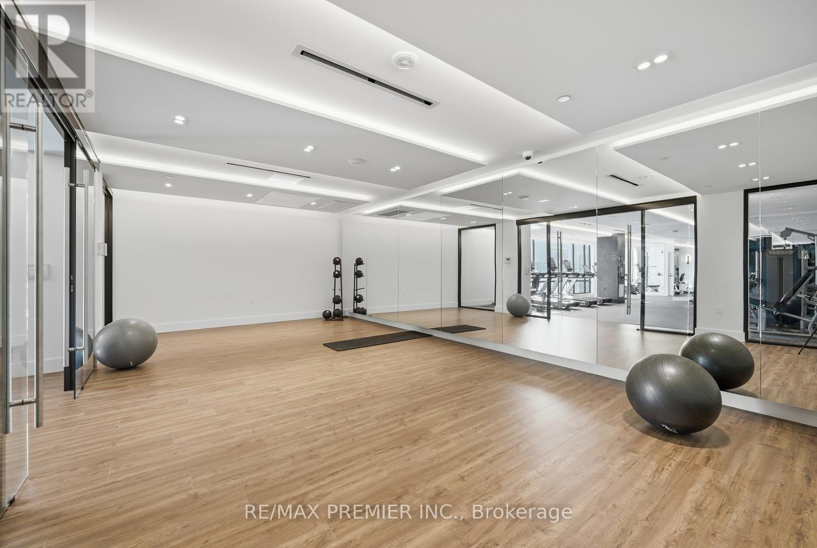 435 - 2075 King Road, King (King City), Ontario  L7B 0R6 - Photo 25 - N12924974