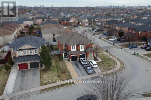 248 Morningmist Street, Brampton (Sandringham-Wellington), Ontario  L6R 2B8 - Photo 2 - W12924036