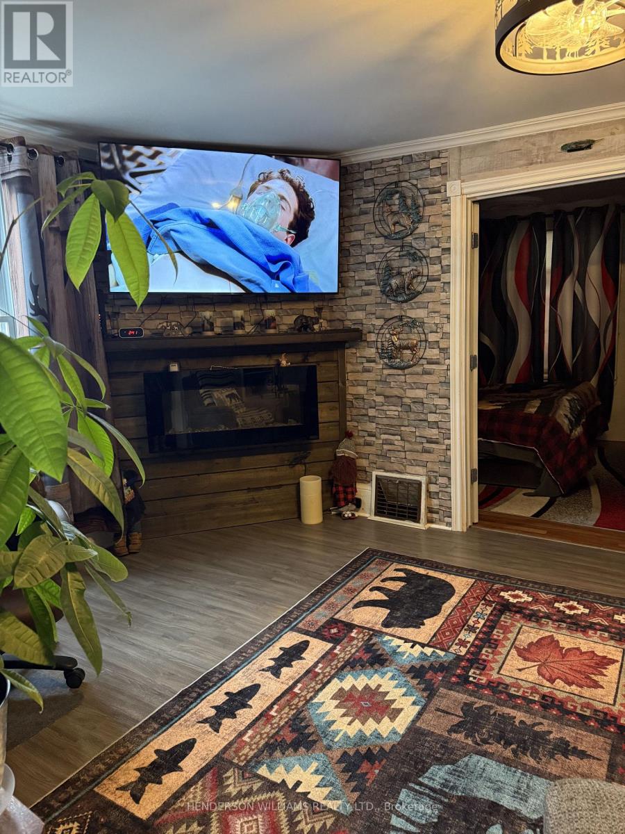 105 Pine Street, Belleville, Ontario  K8N 2M9 - Photo 6 - X12885028