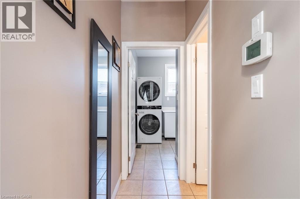 24 Edgecroft Crescent, Stoney Creek, Ontario  L8J 3Y6 - Photo 12 - 40815813