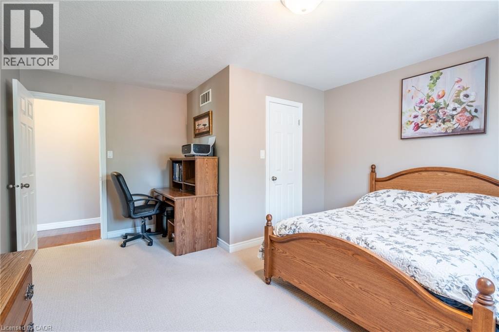 24 Edgecroft Crescent, Stoney Creek, Ontario  L8J 3Y6 - Photo 32 - 40815813