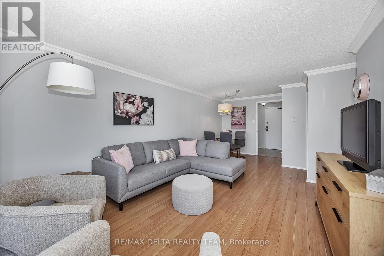 303 - 6434 Bilberry Drive, Ottawa, Ontario  K1C 4P5 - Photo 7 - X12771968