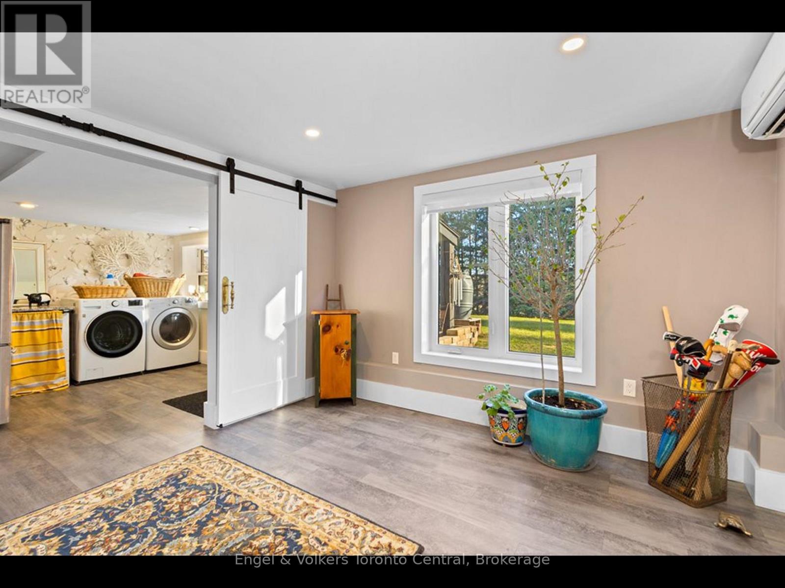 9263 91 County Road, Clearview, Ontario  L0M 1H0 - Photo 21 - S12745154