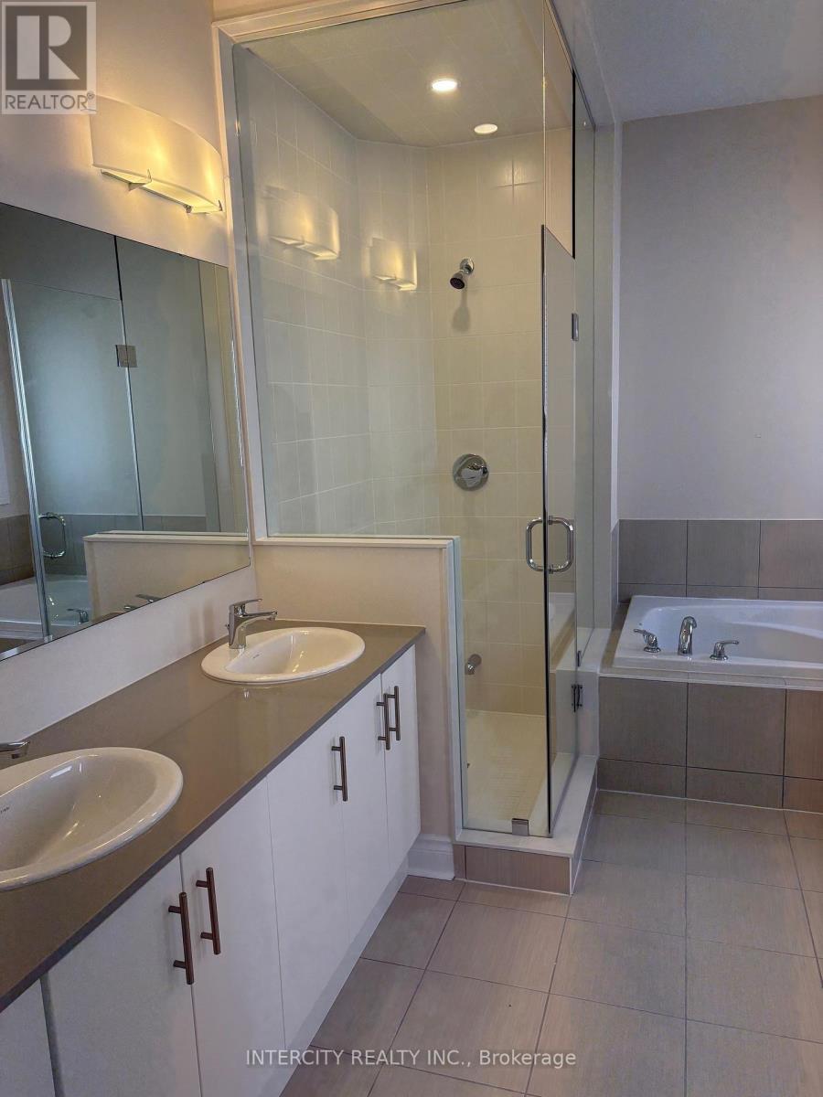 9 Keyworth Crescent, Brampton, Ontario  L6R 4E9 - Photo 7 - W12912112