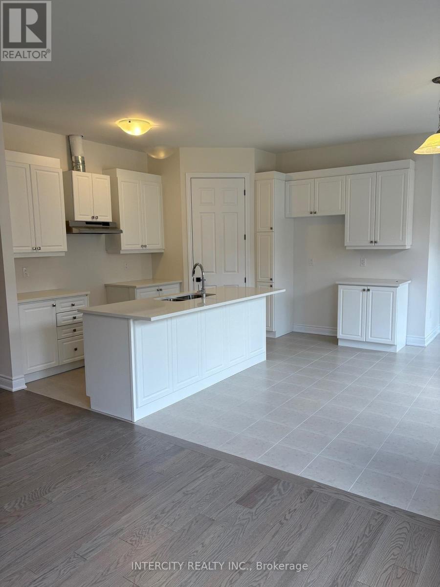 11 Keyworth Crescent, Brampton, Ontario  L6R 4E9 - Photo 3 - W12912108