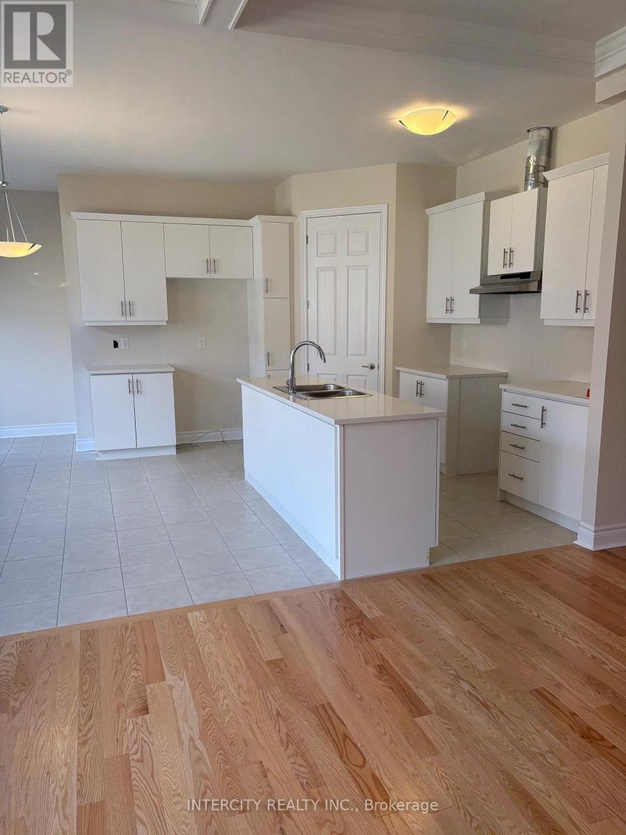 9 Keyworth Crescent, Brampton, Ontario  L6R 4E9 - Photo 6 - W12912112