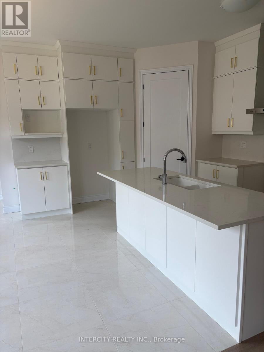 15 Keyworth Crescent, Brampton, Ontario  L6R 4G3 - Photo 6 - W12928658