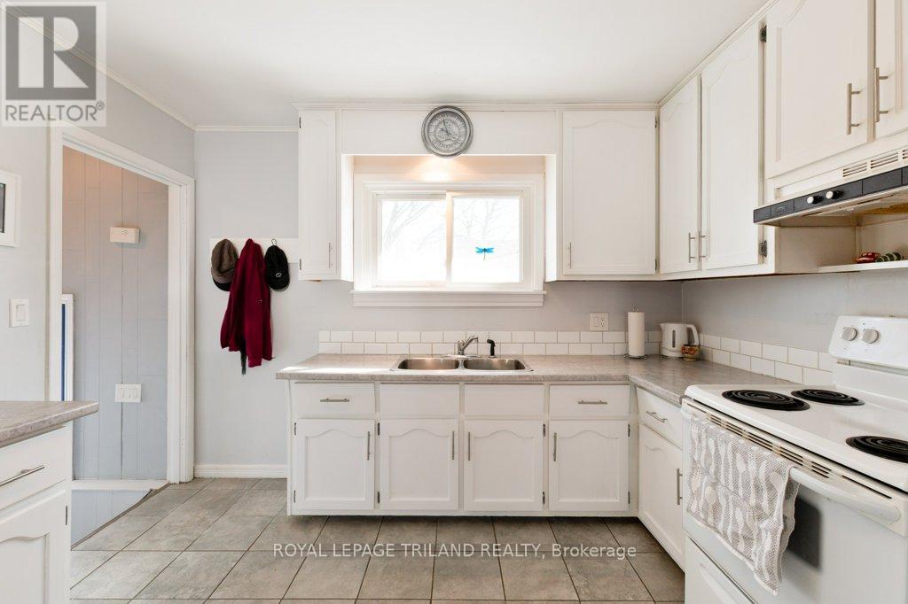 102 Steele Street, St. Thomas, Ontario  N5R 2Y5 - Photo 16 - X12825930