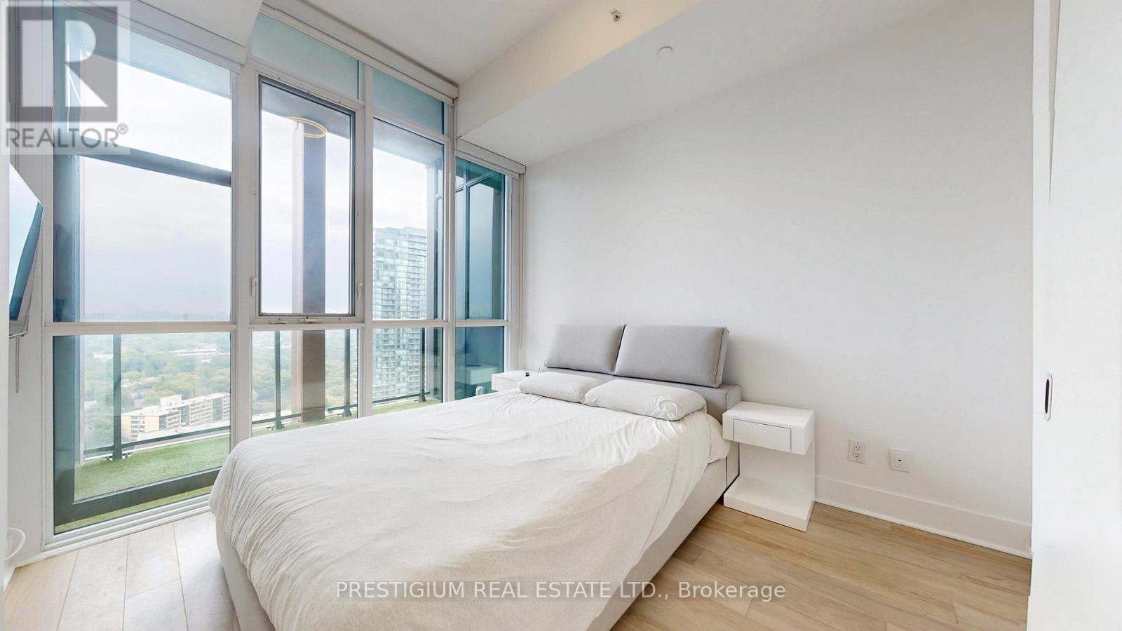 2405 - 32 Davenport Road, Toronto, Ontario  M5R 0B5 - Photo 17 - C12932016