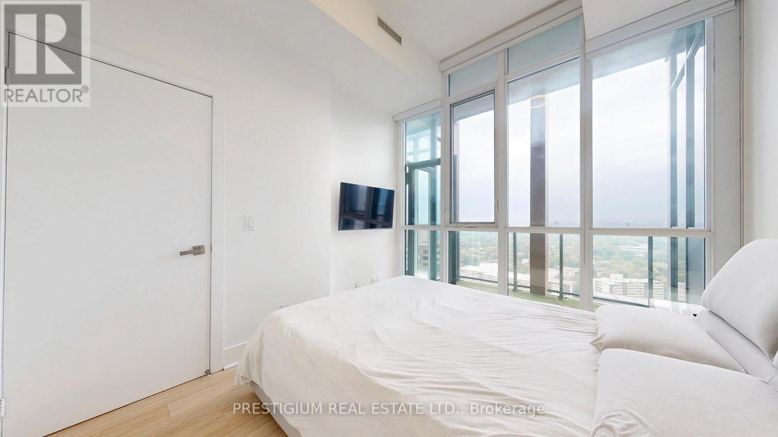 2405 - 32 Davenport Road, Toronto, Ontario  M5R 0B5 - Photo 18 - C12932016