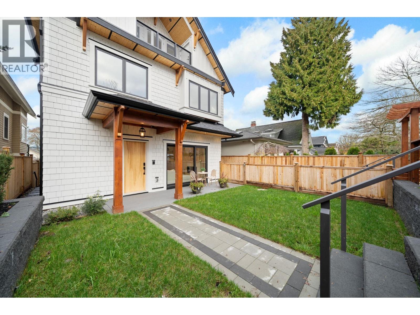 1 2247 Parker Street, Vancouver, British Columbia  V5L 2L8 - Photo 4 - R3095805