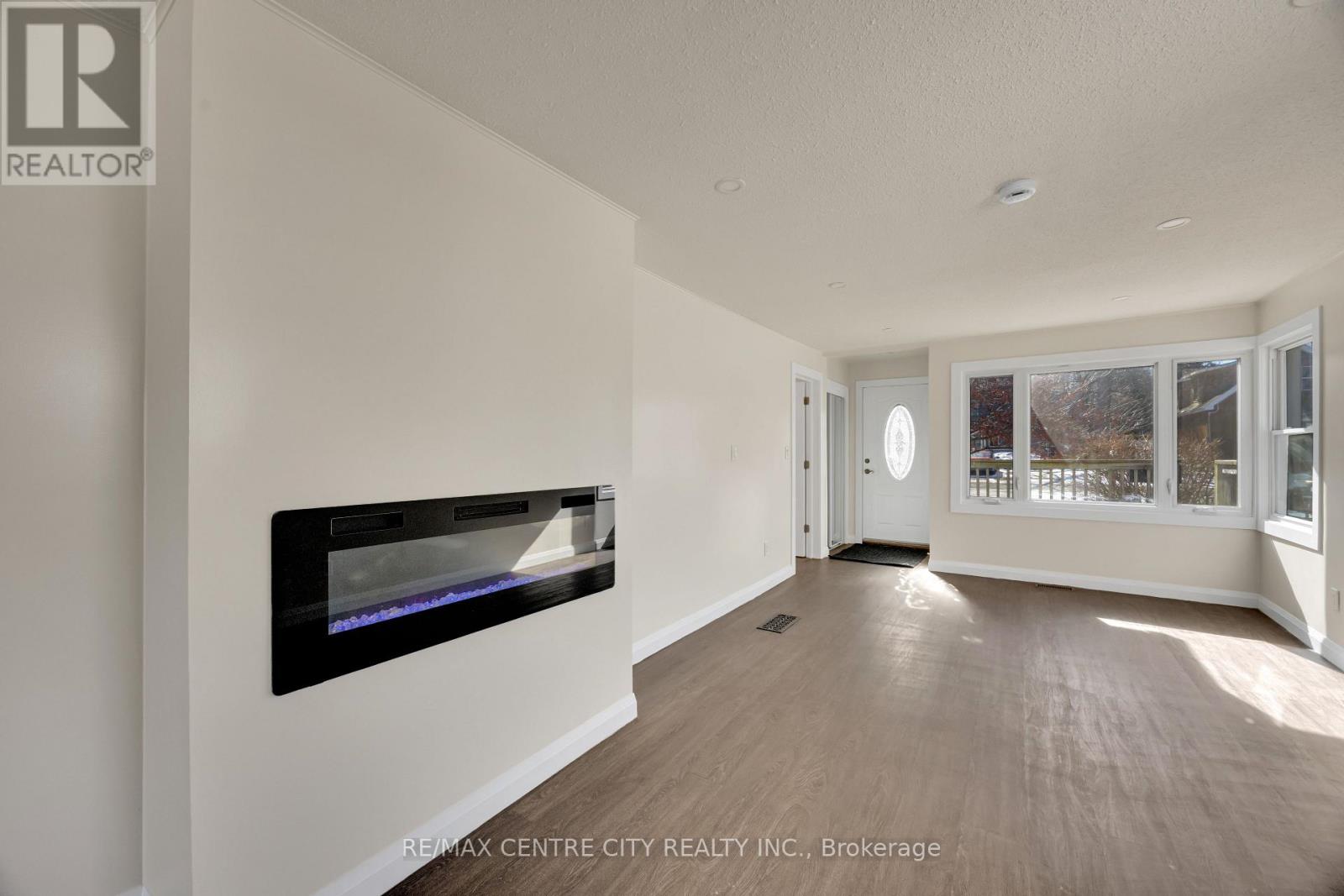 78 Langarth Street W, London South, Ontario  N6J 1P4 - Photo 11 - X12932050