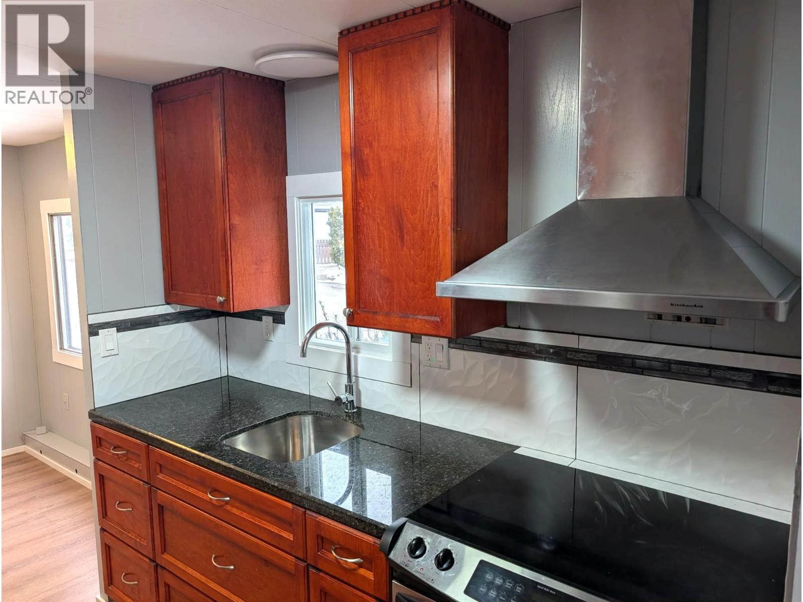 446 Mabel Lake Road Unit# E9, Lumby, British Columbia  V0E 2G5 - Photo 12 - 10373150