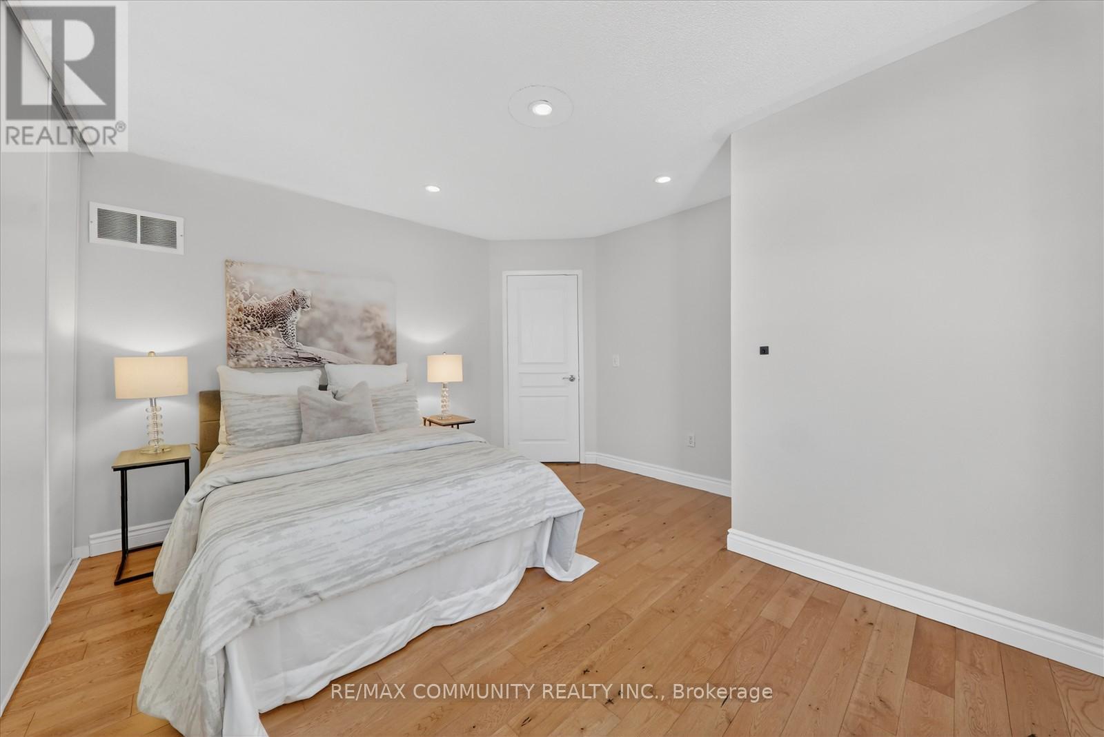 27 Merchant Avenue, Whitby, Ontario  L1P 1S2 - Photo 25 - E12932046