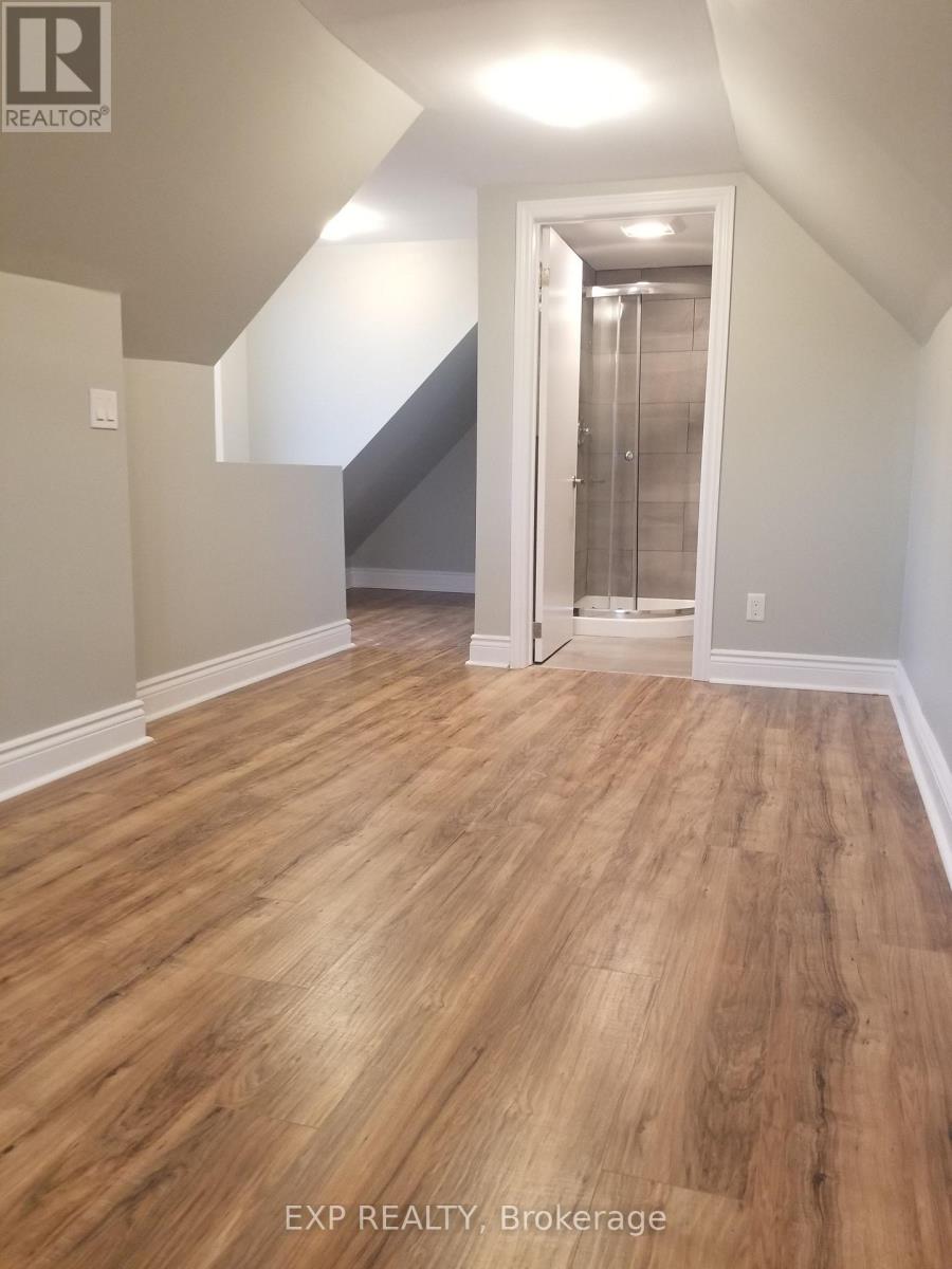 2 - 92 Norman Street, Ottawa, Ontario  K1S 3K6 - Photo 5 - X12932074