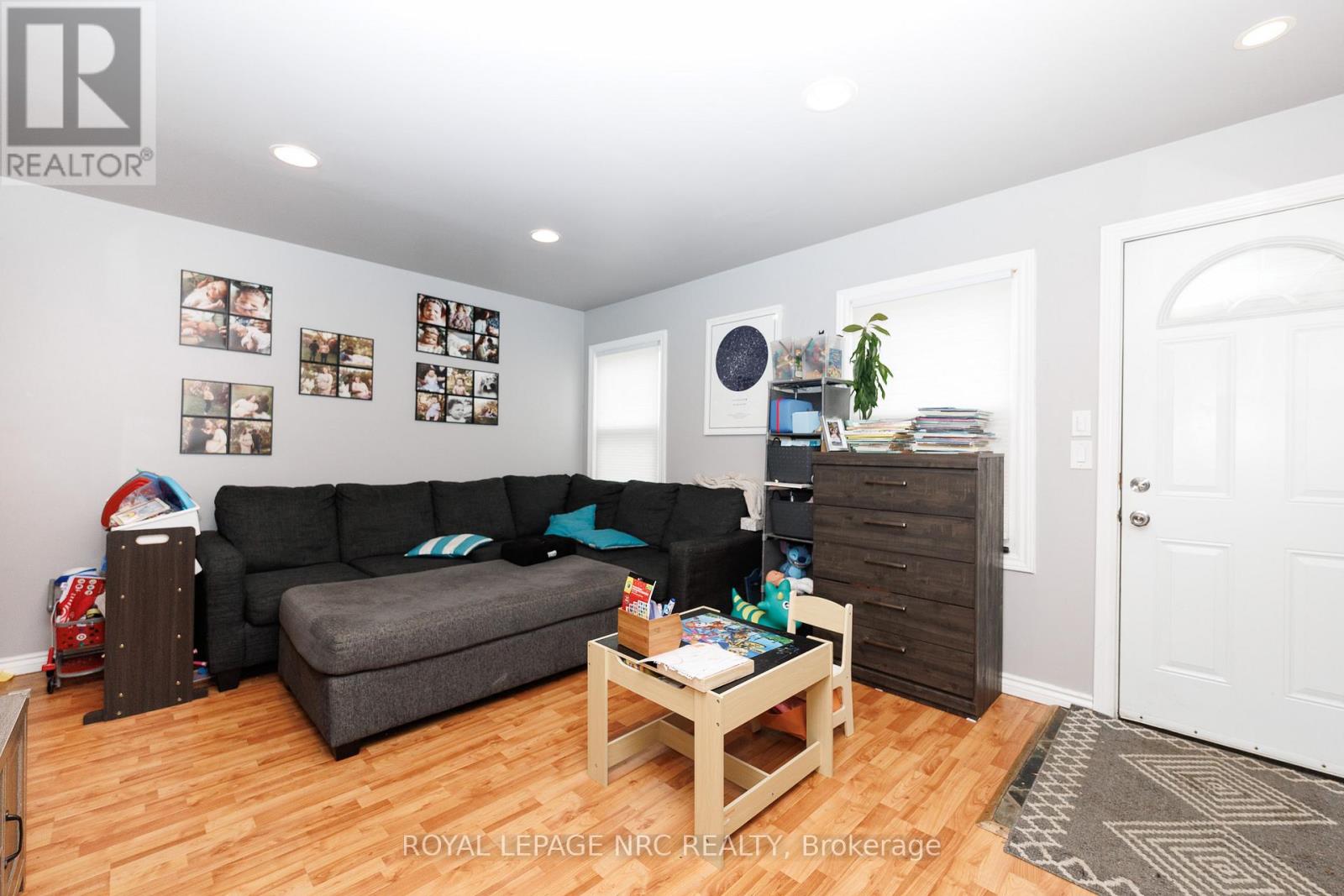 14 Hilda Street, St. Catharines, Ontario  L2S 1Z8 - Photo 2 - X12932088