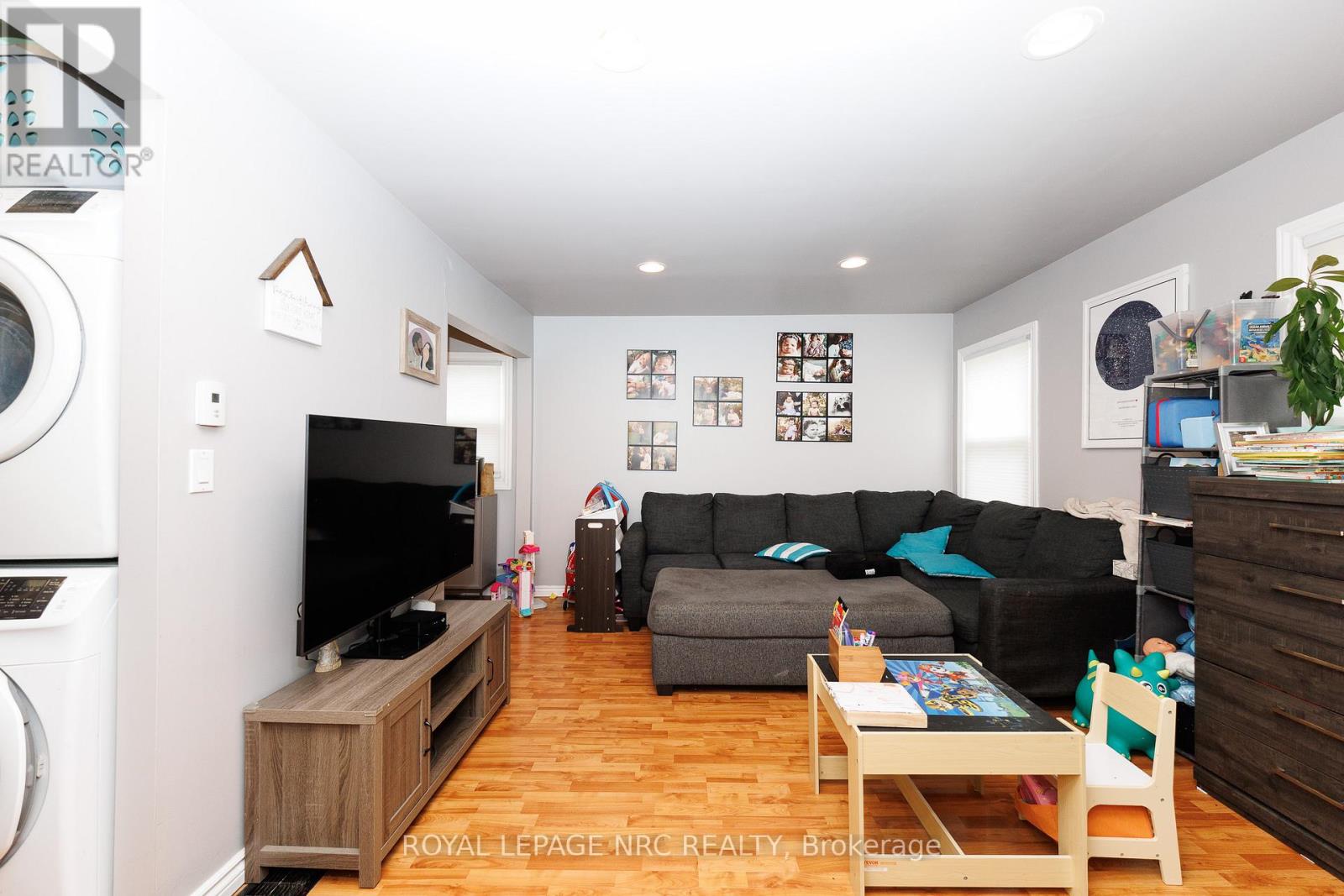 14 Hilda Street, St. Catharines, Ontario  L2S 1Z8 - Photo 3 - X12932088