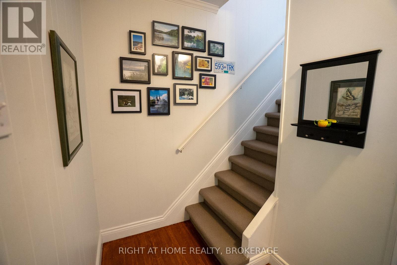 88 Chaplin Avenue, St. Catharines (Downtown), Ontario L2R 2E7 - Photo 6 - X12932092