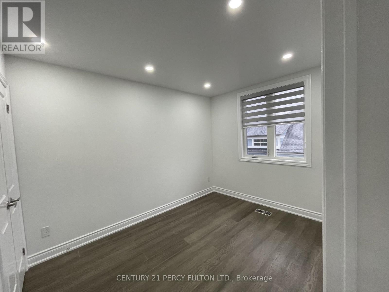 Coach - 530 Country Glen, Markham (Cornell), Ontario  L6B 1H4 - Photo 10 - N12932014