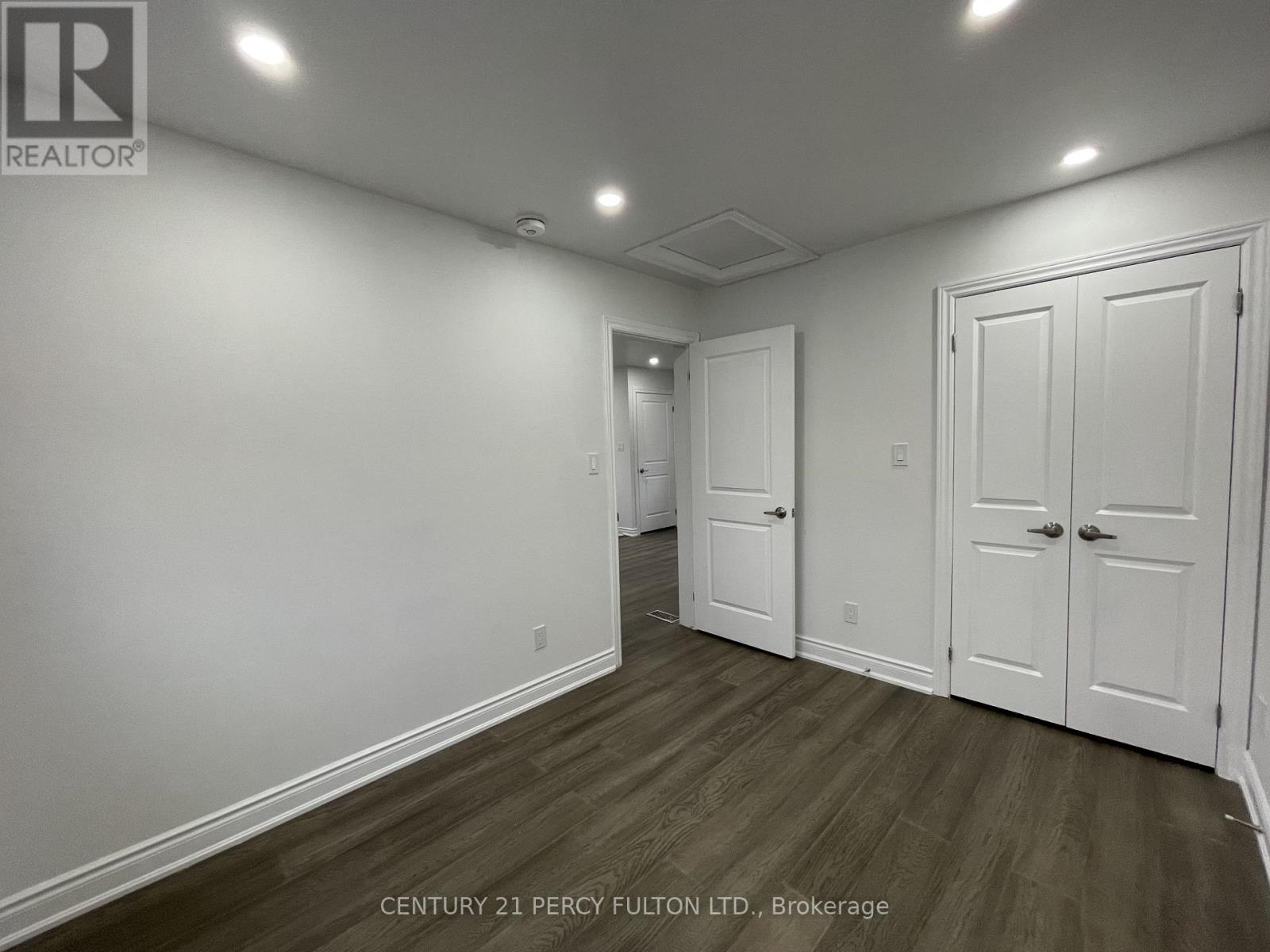 Coach - 530 Country Glen, Markham (Cornell), Ontario  L6B 1H4 - Photo 11 - N12932014