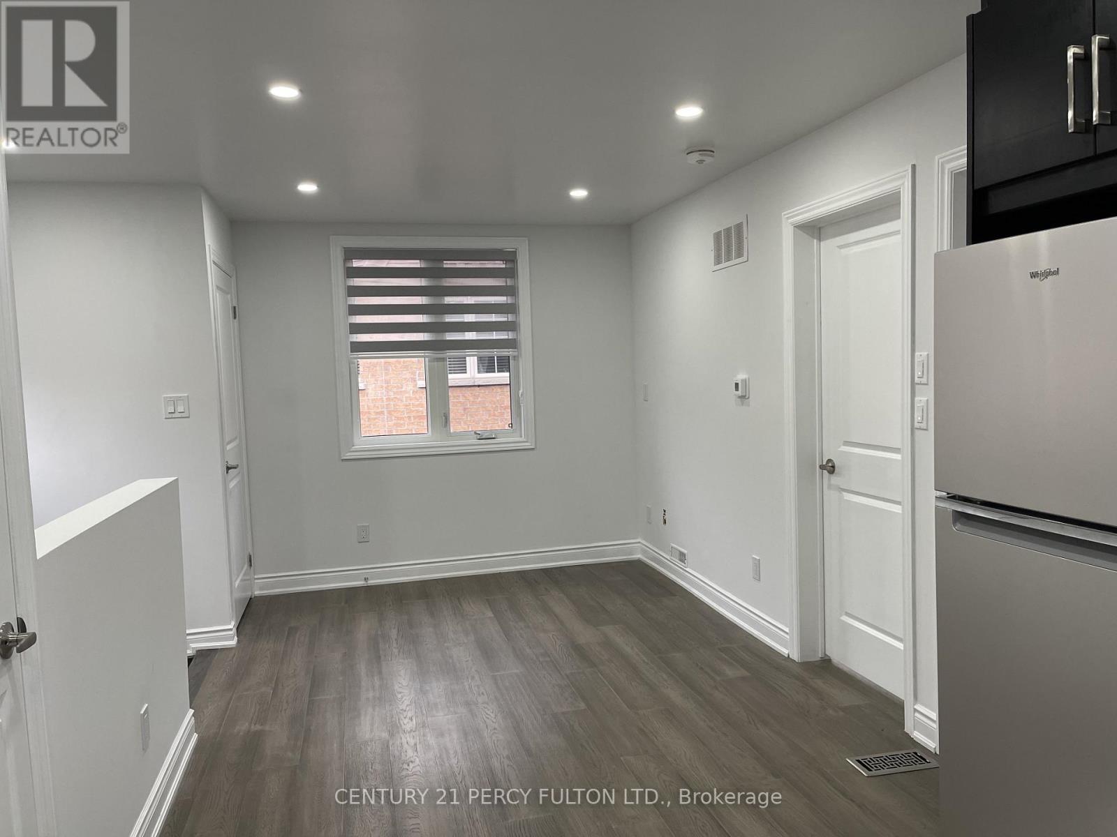 Coach - 530 Country Glen, Markham (Cornell), Ontario  L6B 1H4 - Photo 7 - N12932014