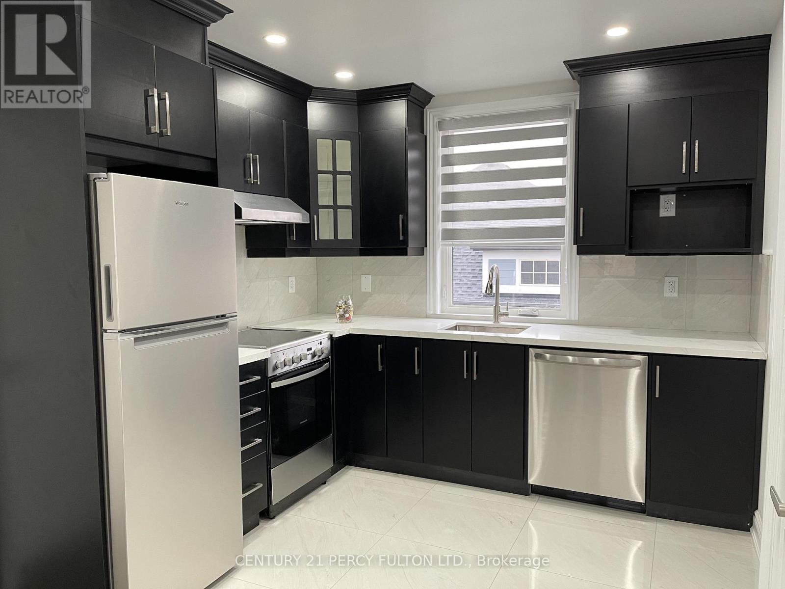 Coach - 530 Country Glen, Markham (Cornell), Ontario  L6B 1H4 - Photo 8 - N12932014