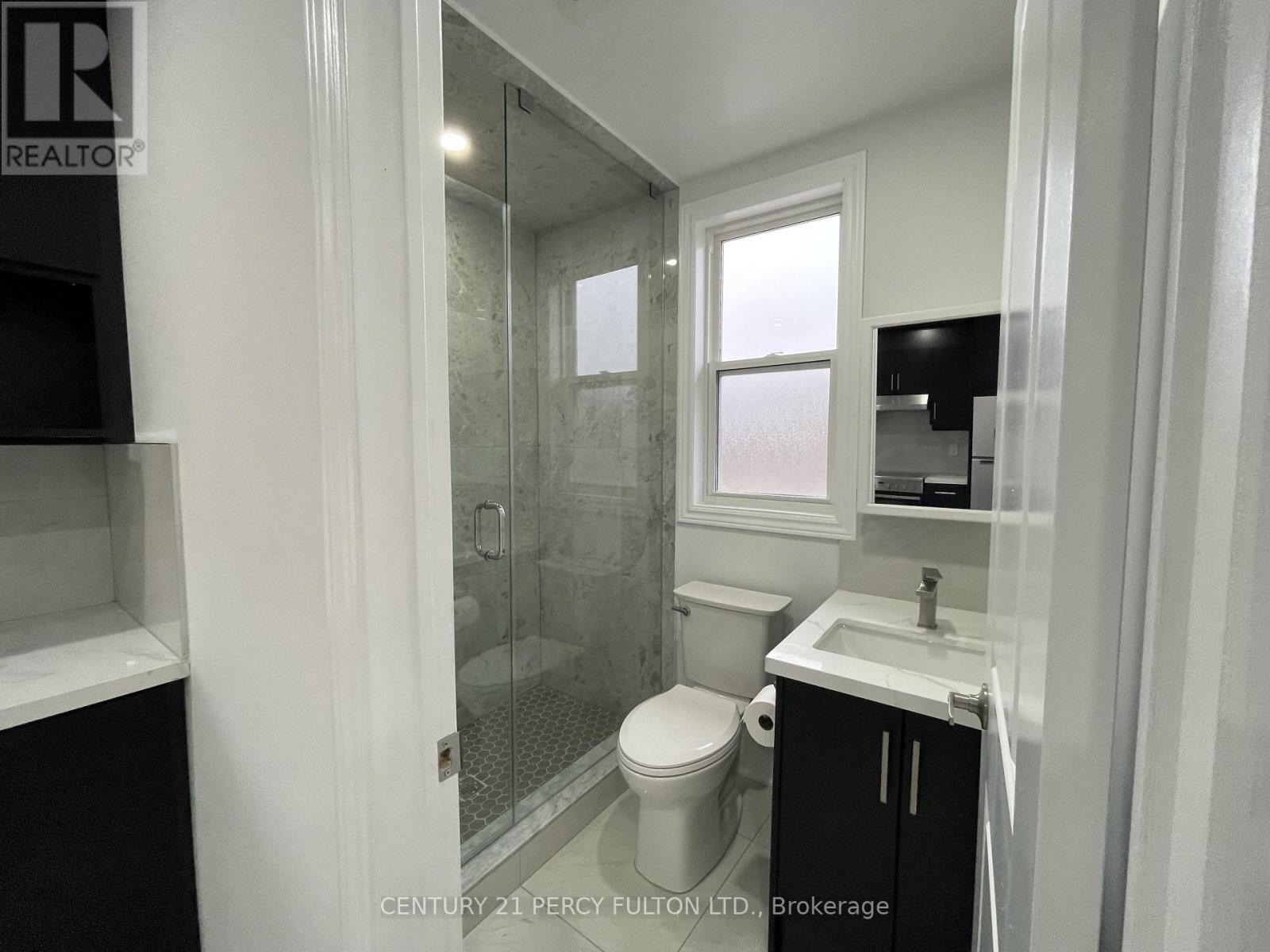 Coach - 530 Country Glen, Markham (Cornell), Ontario  L6B 1H4 - Photo 9 - N12932014