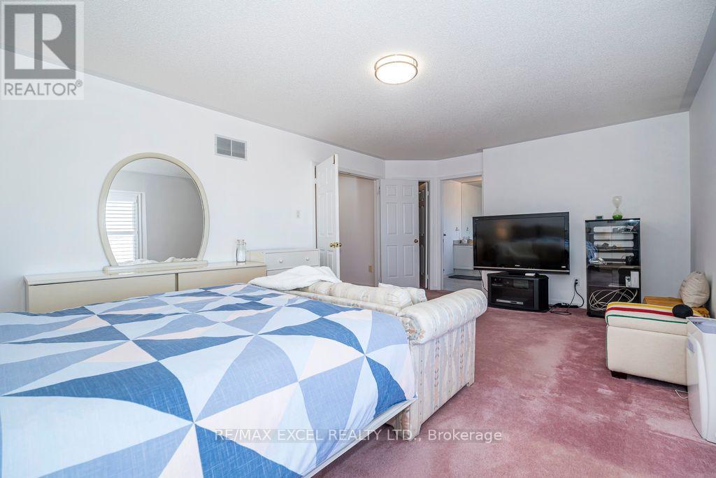 28 Fortune Crescent, Richmond Hill, Ontario  L4S 1S5 - Photo 10 - N12932036