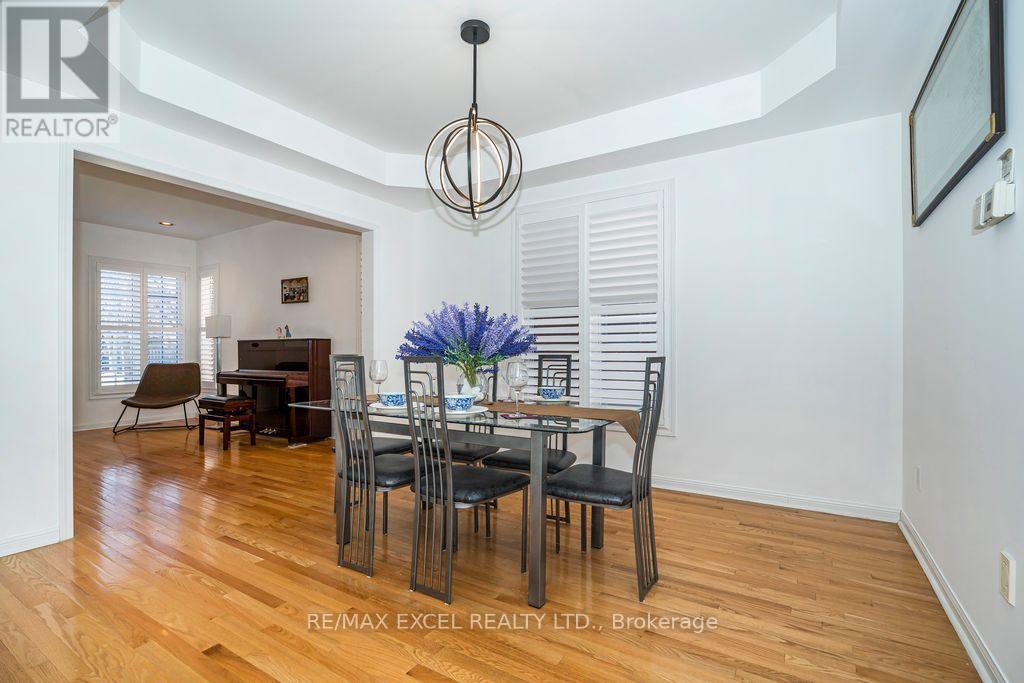 28 Fortune Crescent, Richmond Hill, Ontario  L4S 1S5 - Photo 6 - N12932036