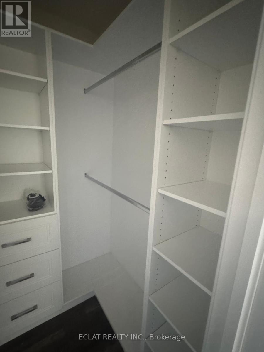 2 Lancaster Court, Barrie, Ontario  L4M 0G1 - Photo 12 - S12932026