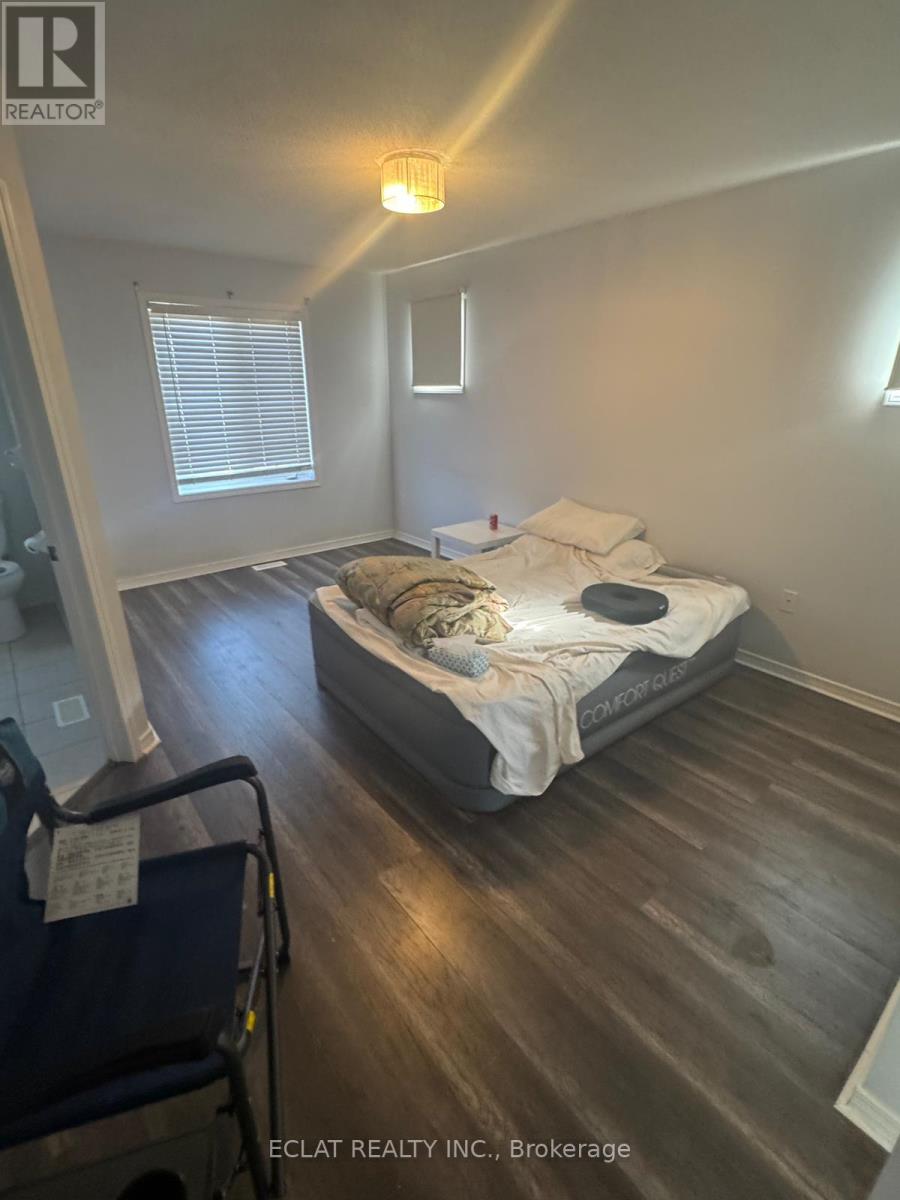 2 Lancaster Court, Barrie, Ontario  L4M 0G1 - Photo 7 - S12932026