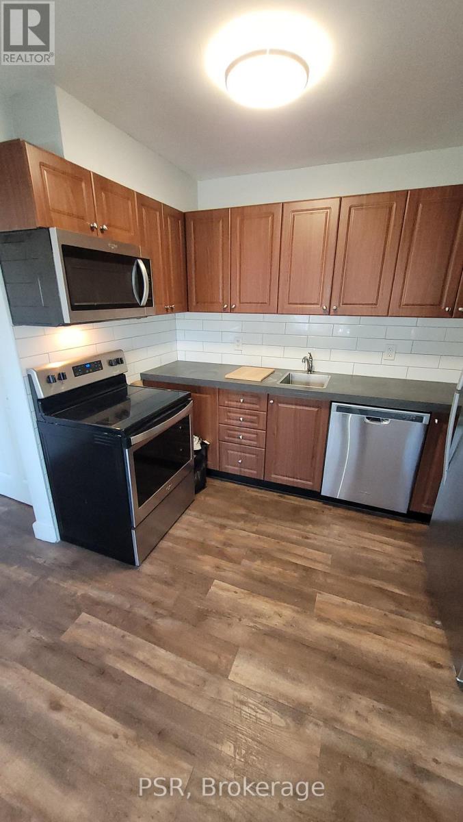 2 - 170 Holborne Avenue, Toronto, Ontario  M4C 2R6 - Photo 3 - E12930950