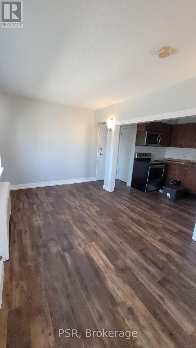 2 - 170 Holborne Avenue, Toronto, Ontario  M4C 2R6 - Photo 5 - E12930950