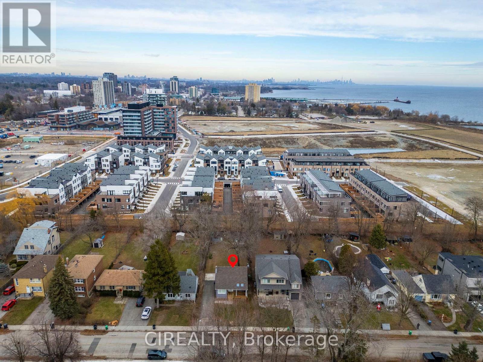 27 Pine Avenue S, Mississauga, Ontario  L5H 2P5 - Photo 27 - W12931590