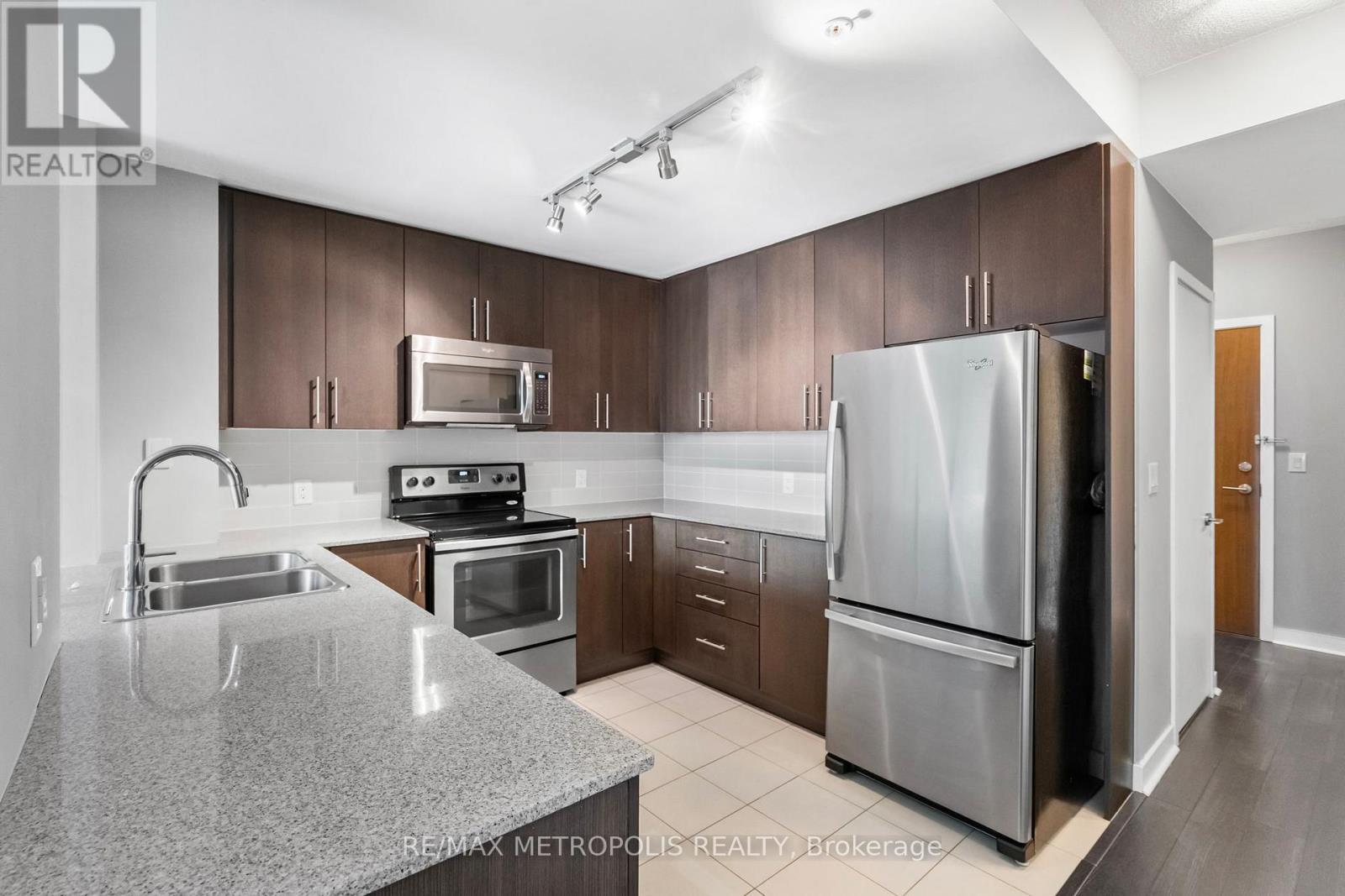 305 - 3985 Grand Park Drive, Mississauga, Ontario  L5B 0H8 - Photo 7 - W12932010