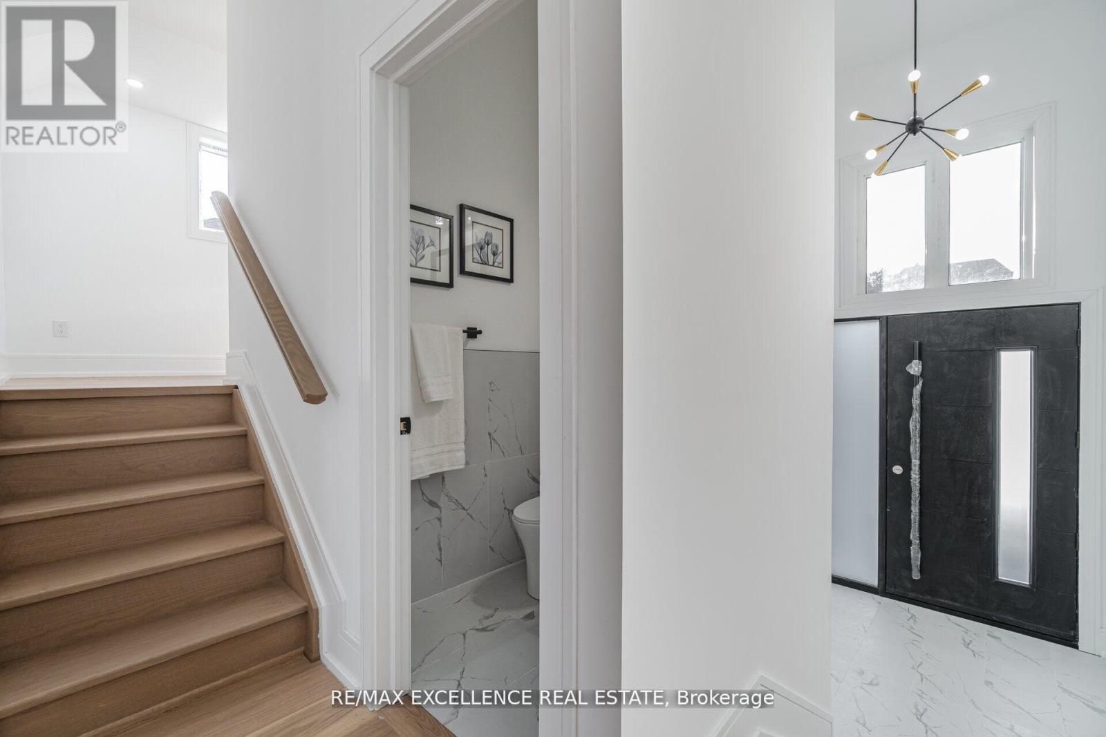 55 Renfield Street, Toronto, Ontario  M6M 4V5 - Photo 13 - W12932012