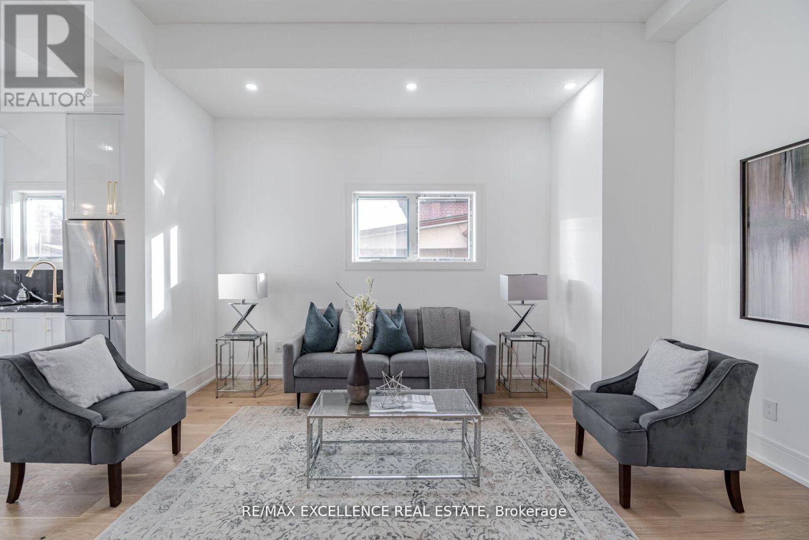 55 Renfield Street, Toronto, Ontario  M6M 4V5 - Photo 6 - W12932012