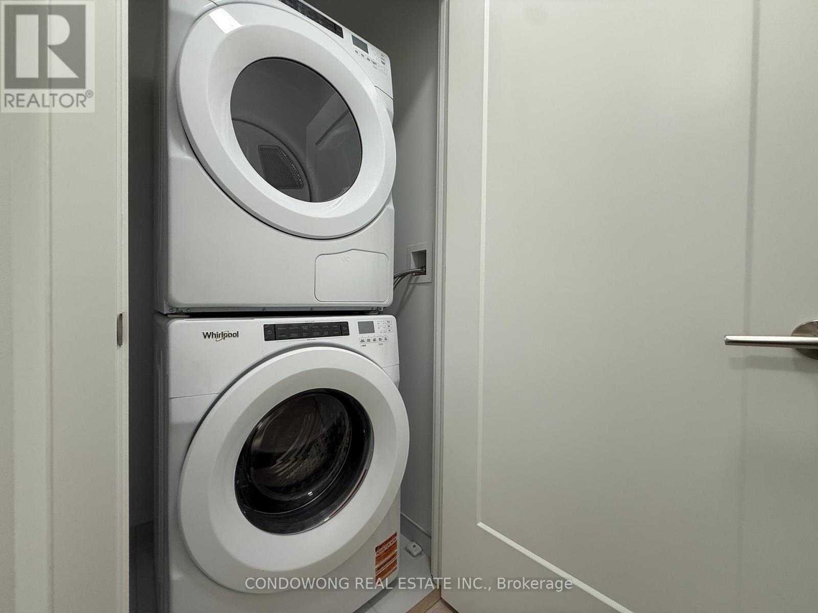 1910 - 60 Central Park Road Way, Toronto, Ontario  M9A 0E6 - Photo 7 - W12932032