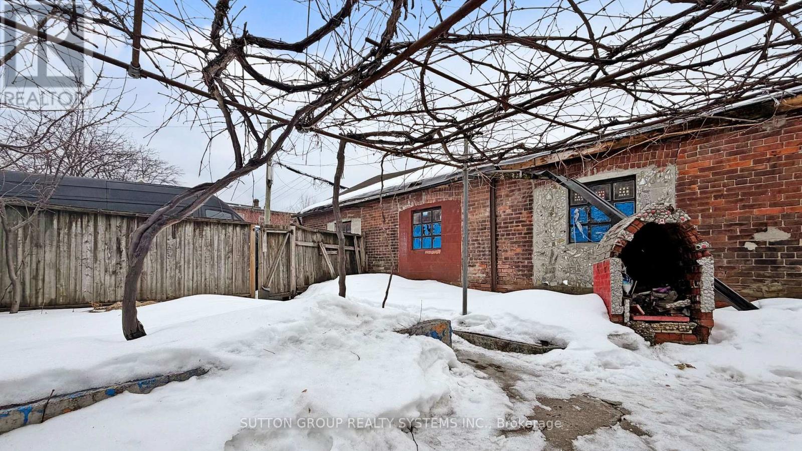 337 Perth Avenue, Toronto, Ontario  M6P 3X9 - Photo 21 - W12932042