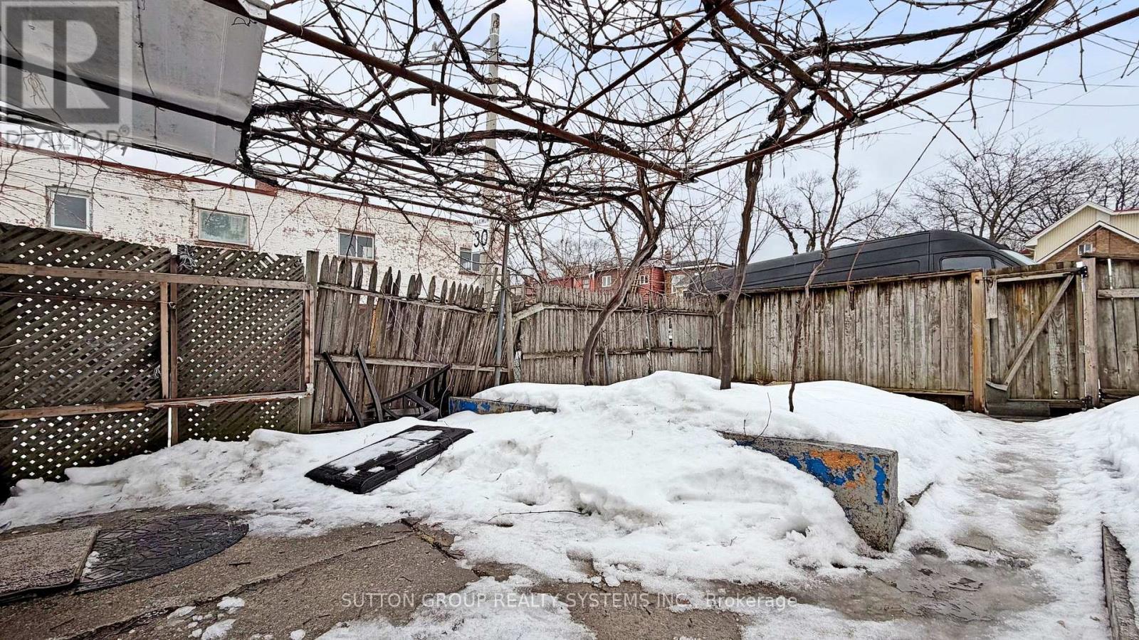 337 Perth Avenue, Toronto, Ontario  M6P 3X9 - Photo 22 - W12932042