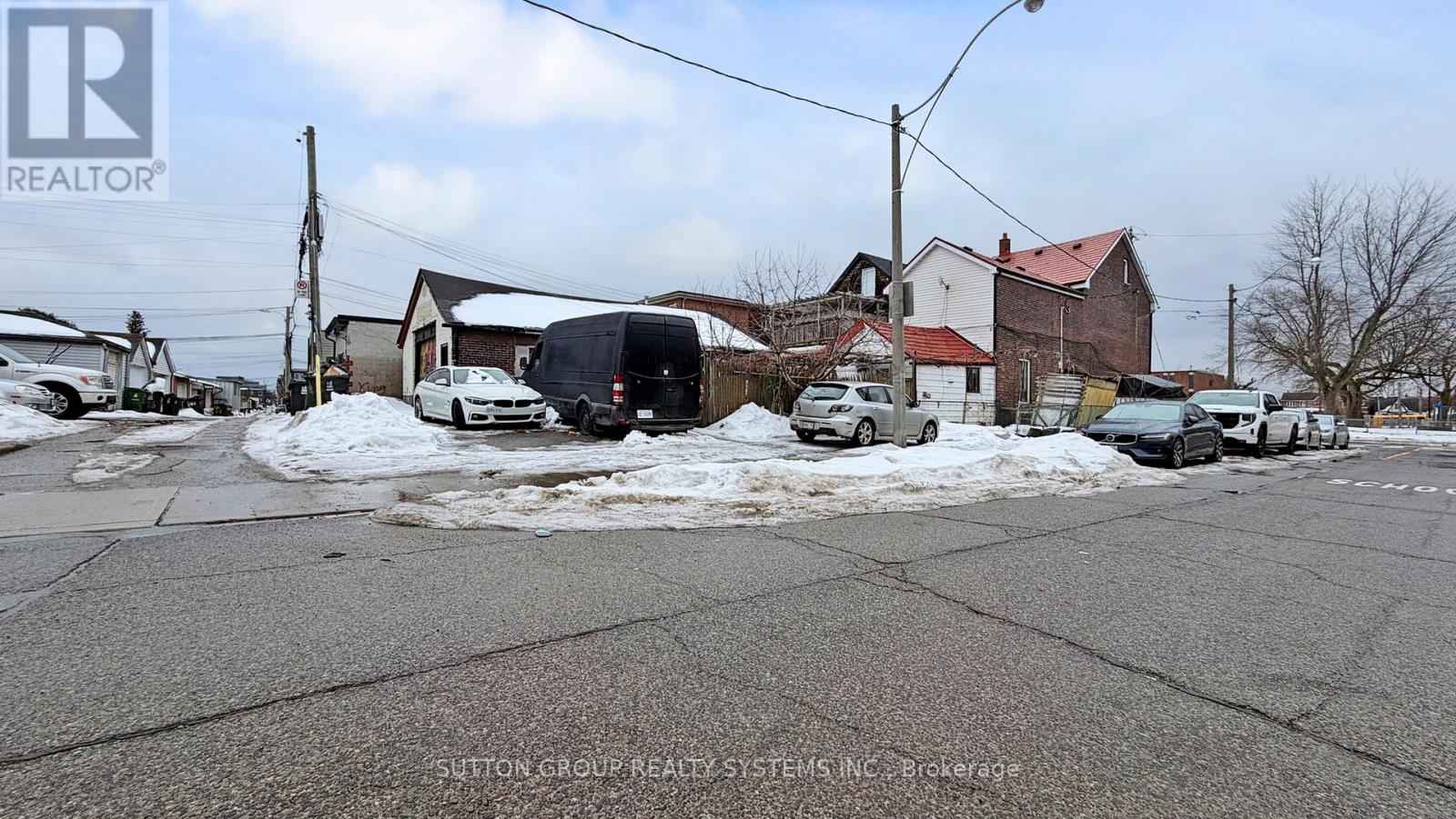 337 Perth Avenue, Toronto, Ontario  M6P 3X9 - Photo 26 - W12932042